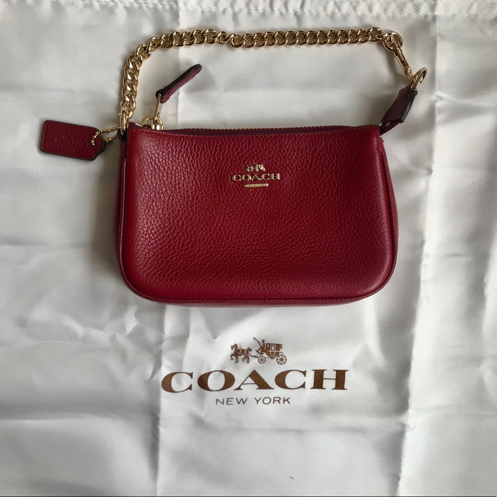 Coach purse with chain
